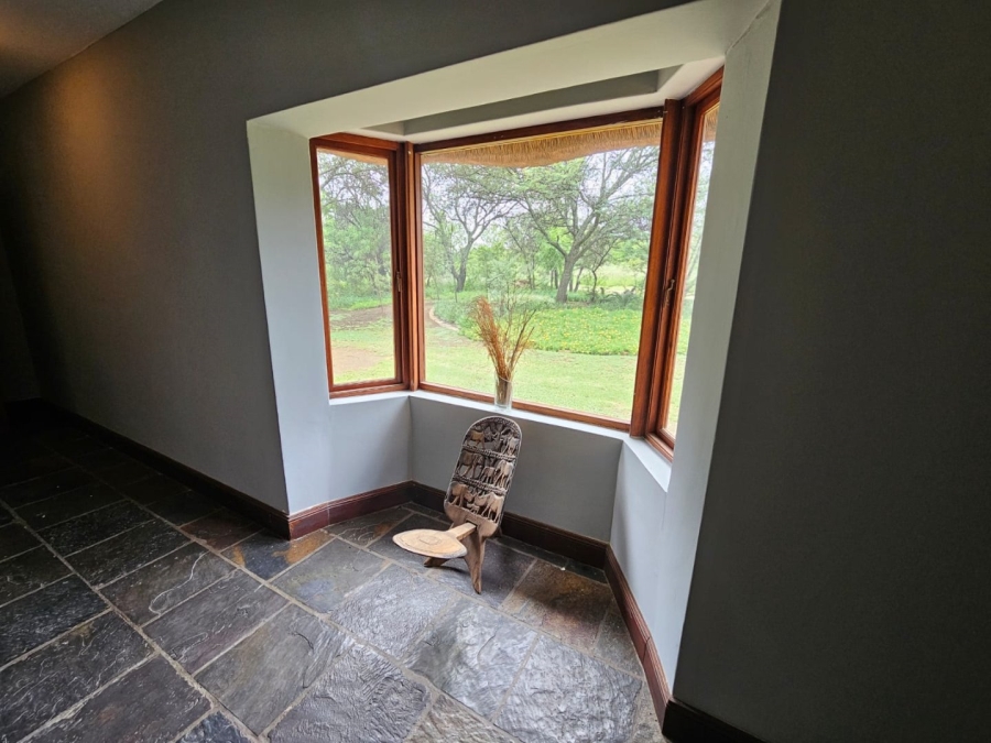 5 Bedroom Property for Sale in Boschenvaal River Front Lodges Free State